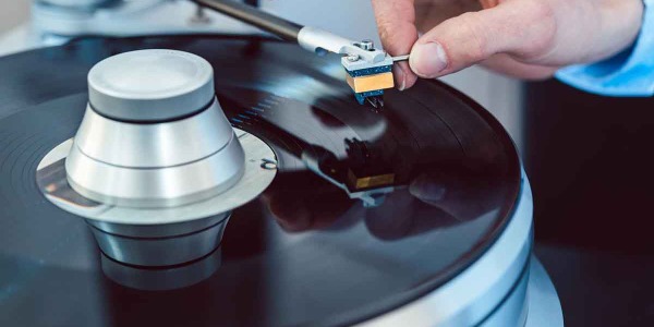 Giradischi Thorens: tra Vintage e Moderno, i Modelli Più Interessanti