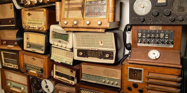 Come Funziona una Radio? Un po’ di storia e informazioni tecniche