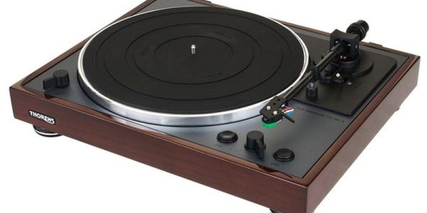 Thorens TD 102 A: pronto per la tua collezione di vinili