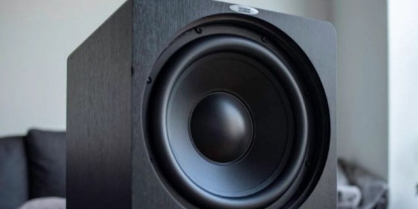 Velodyne DB-12 subwoofer da 30 cm nel puro stile Velodyne