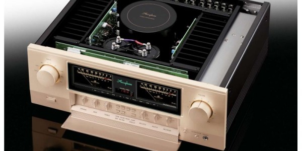 Accuphase E-4000 amplificatore integrato stereo 180 Watt x 2