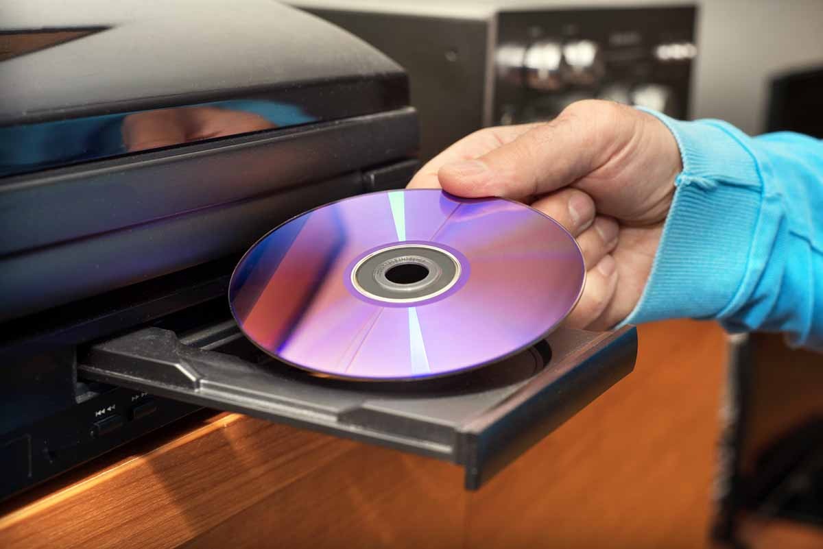Differenza tra DVD, CD e Blu-ray: tutti i dettagli dei formati digitali