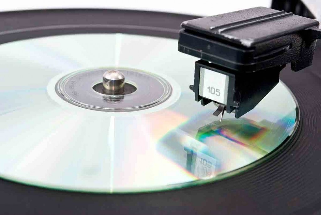 Vinile o CD: qual è il modo migliore di ascoltare musica?